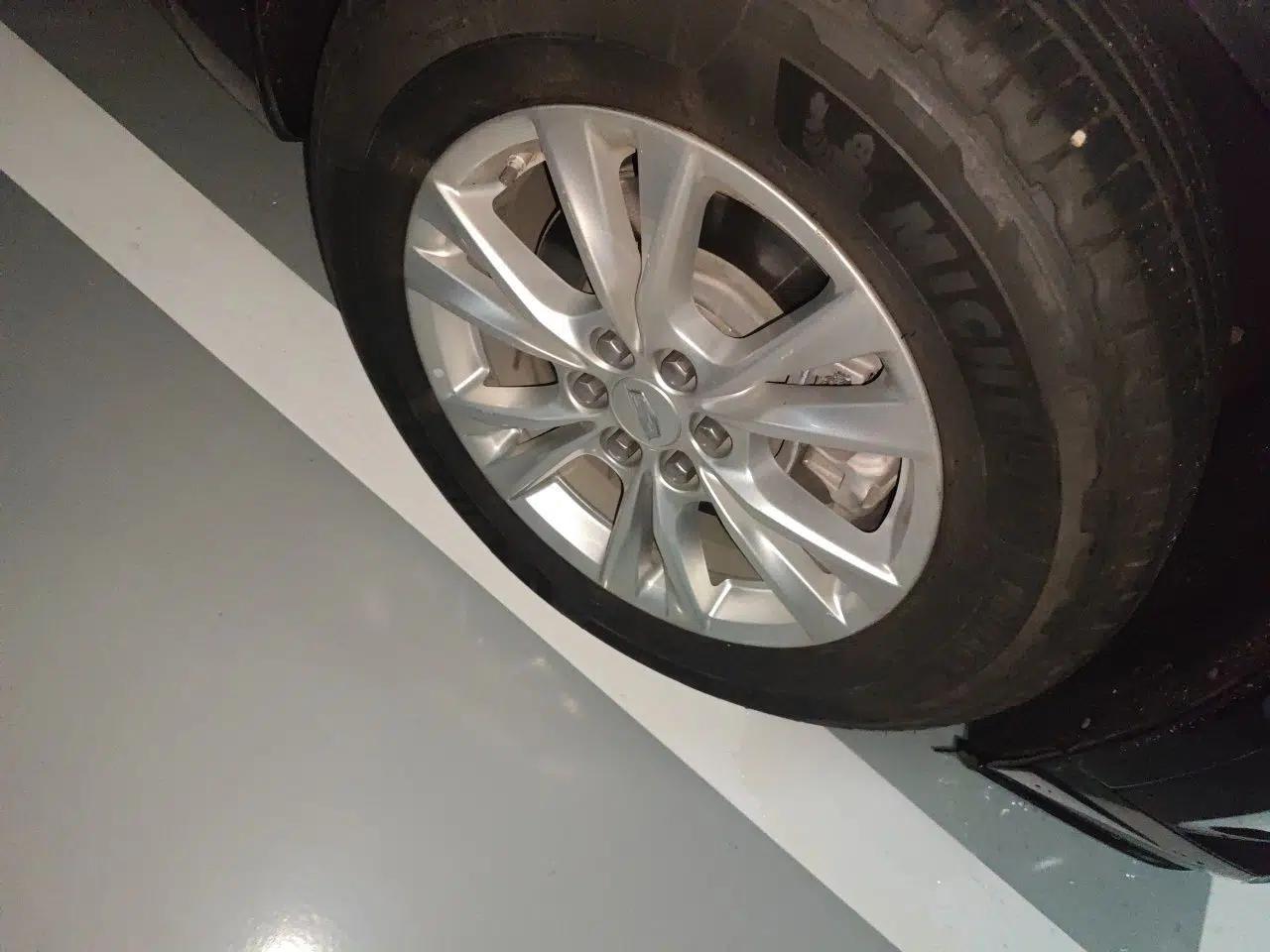 Cadillac XT6 2020 28T 7-Seater Four-Wheel Drive Luxury Version — миниатюра 8