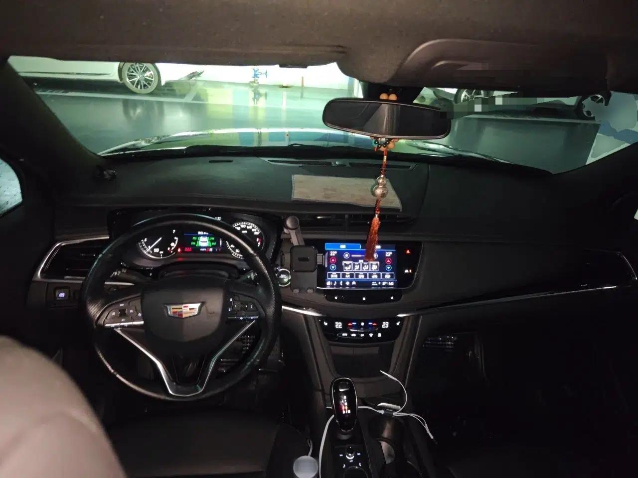 Cadillac XT6 2020 28T 7-Seater Four-Wheel Drive Luxury Version — миниатюра 9