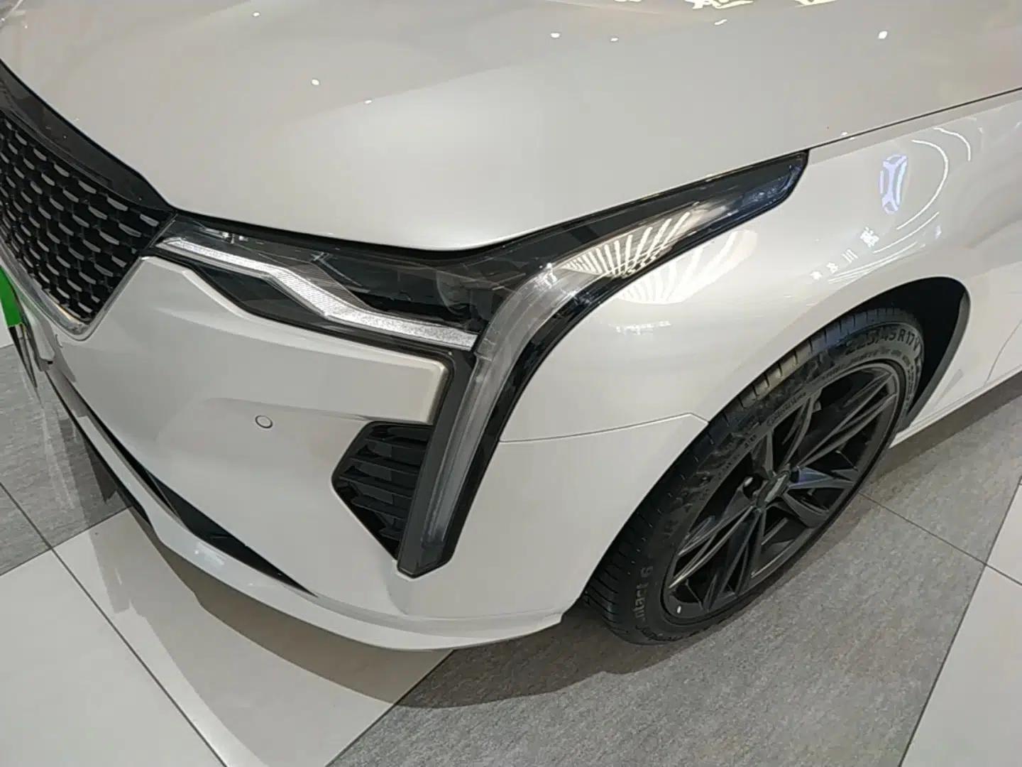 Cadillac CT4 2023 25T Luxury Model — миниатюра 8