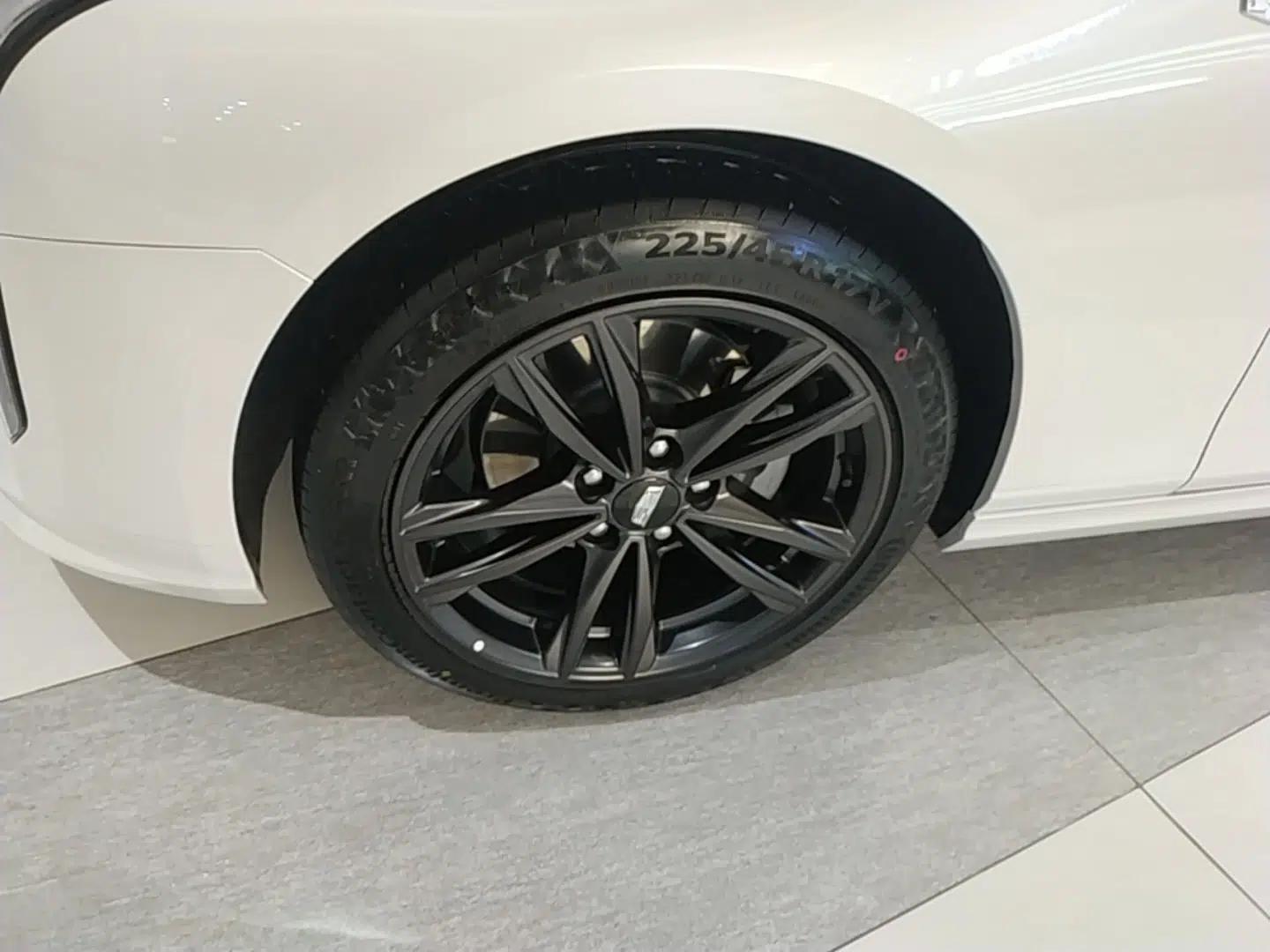 Cadillac CT4 2023 25T Luxury Model — миниатюра 10