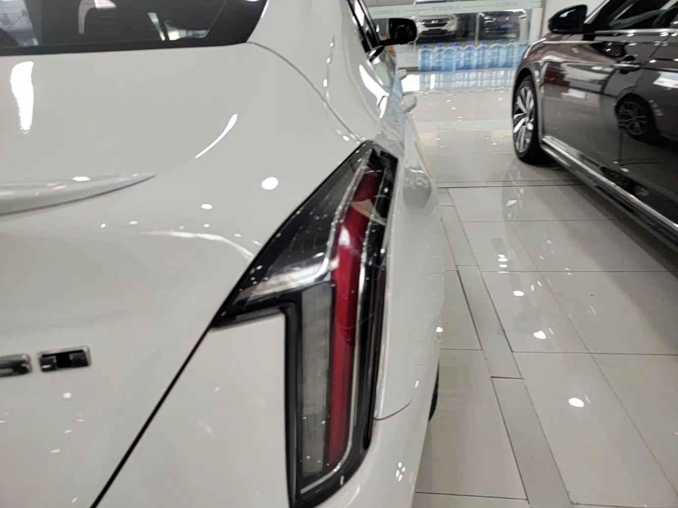 Cadillac CT4 2021 28T Fashion Edition — миниатюра 9