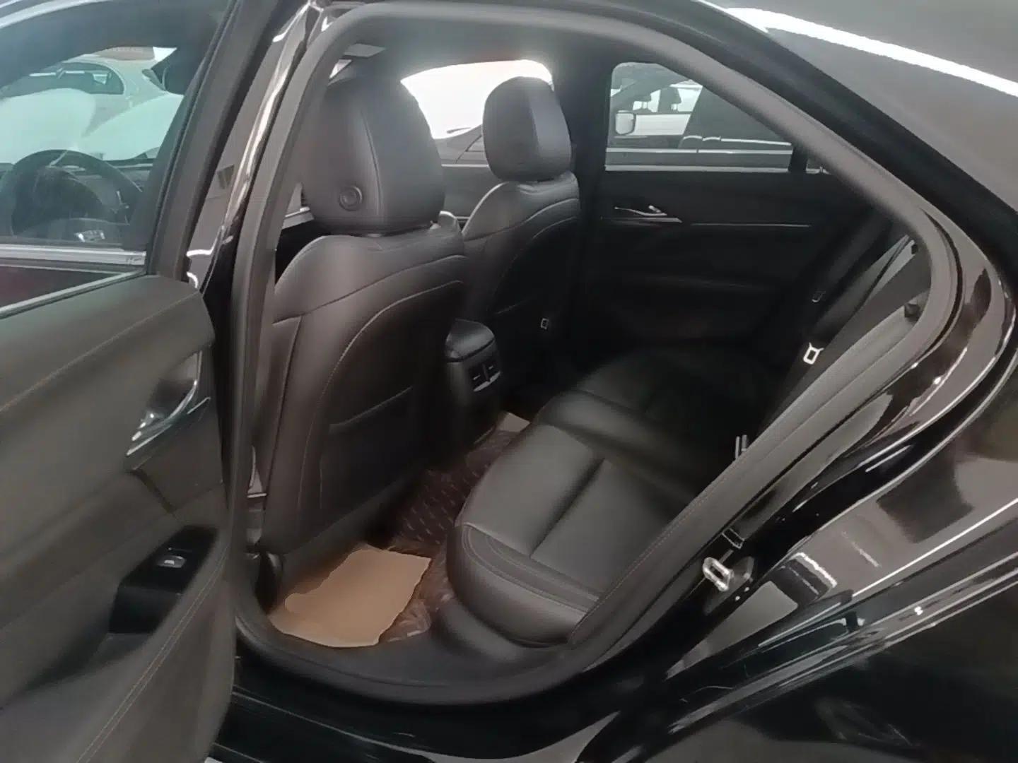 Cadillac CT4 2021 28T Luxury Model — миниатюра 25