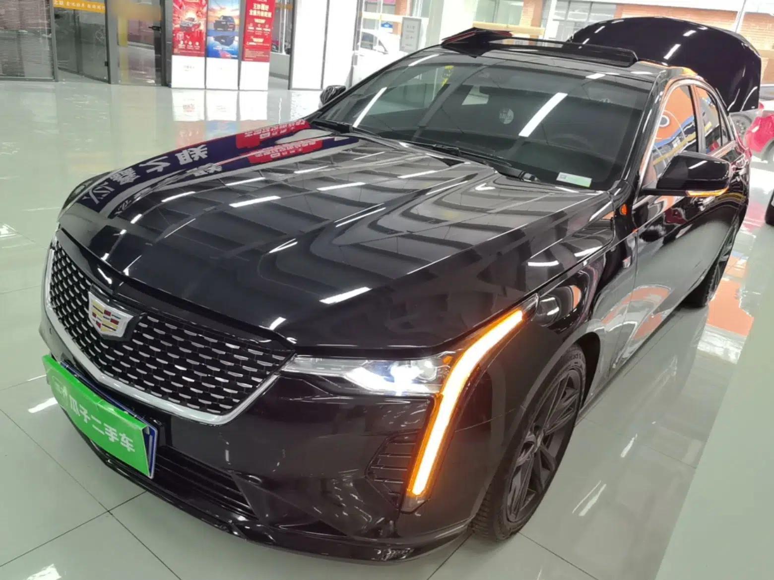 Cadillac CT4 2021 28T Luxury Model — миниатюра 1