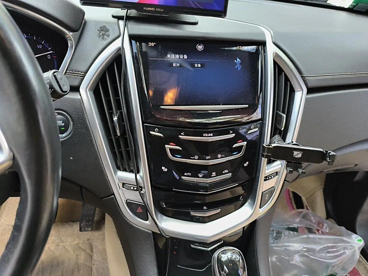 Cadillac SRX 2014 3.0L Elite Model — миниатюра 13