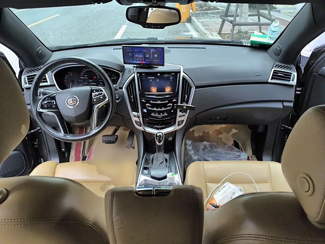 Cadillac SRX 2014 3.0L Elite Model — миниатюра 9