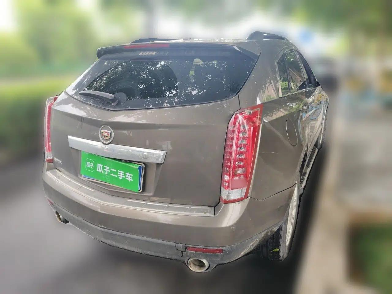 Cadillac SRX 2015 3.0L Comfort Version — миниатюра 6