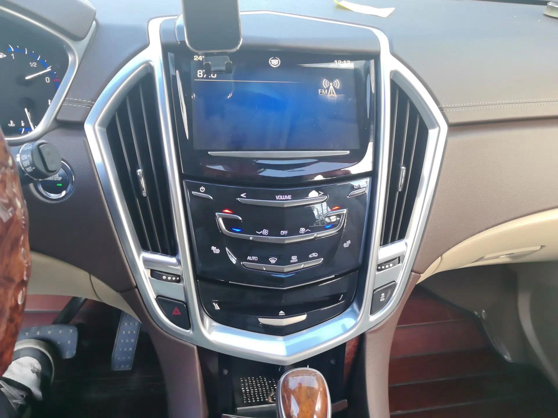 Cadillac SRX 2014 3.0L Leading Model — миниатюра 13