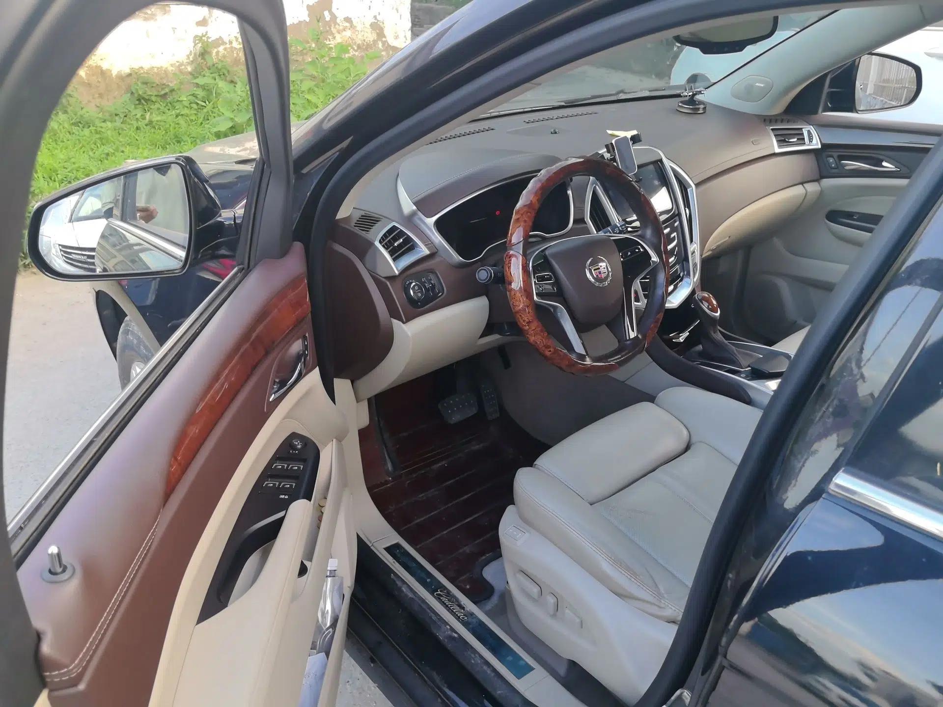 Cadillac SRX 2014 3.0L Leading Model — миниатюра 16