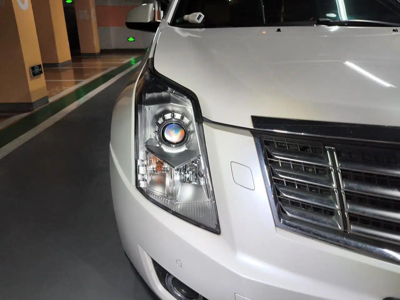 Cadillac SRX 2013 3.0L Elite Model — миниатюра 7