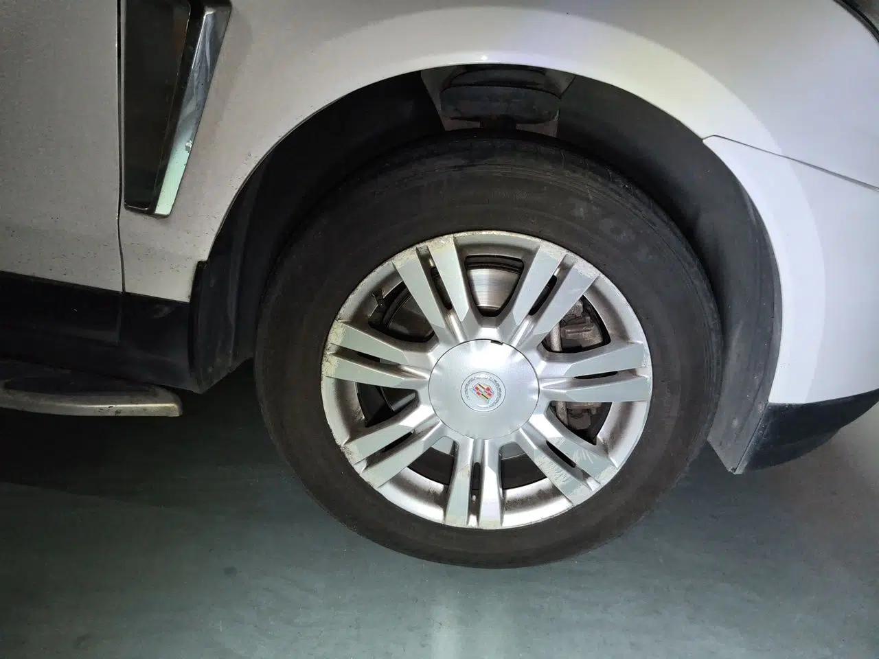 Cadillac SRX 2013 3.0L Elite Model — миниатюра 8