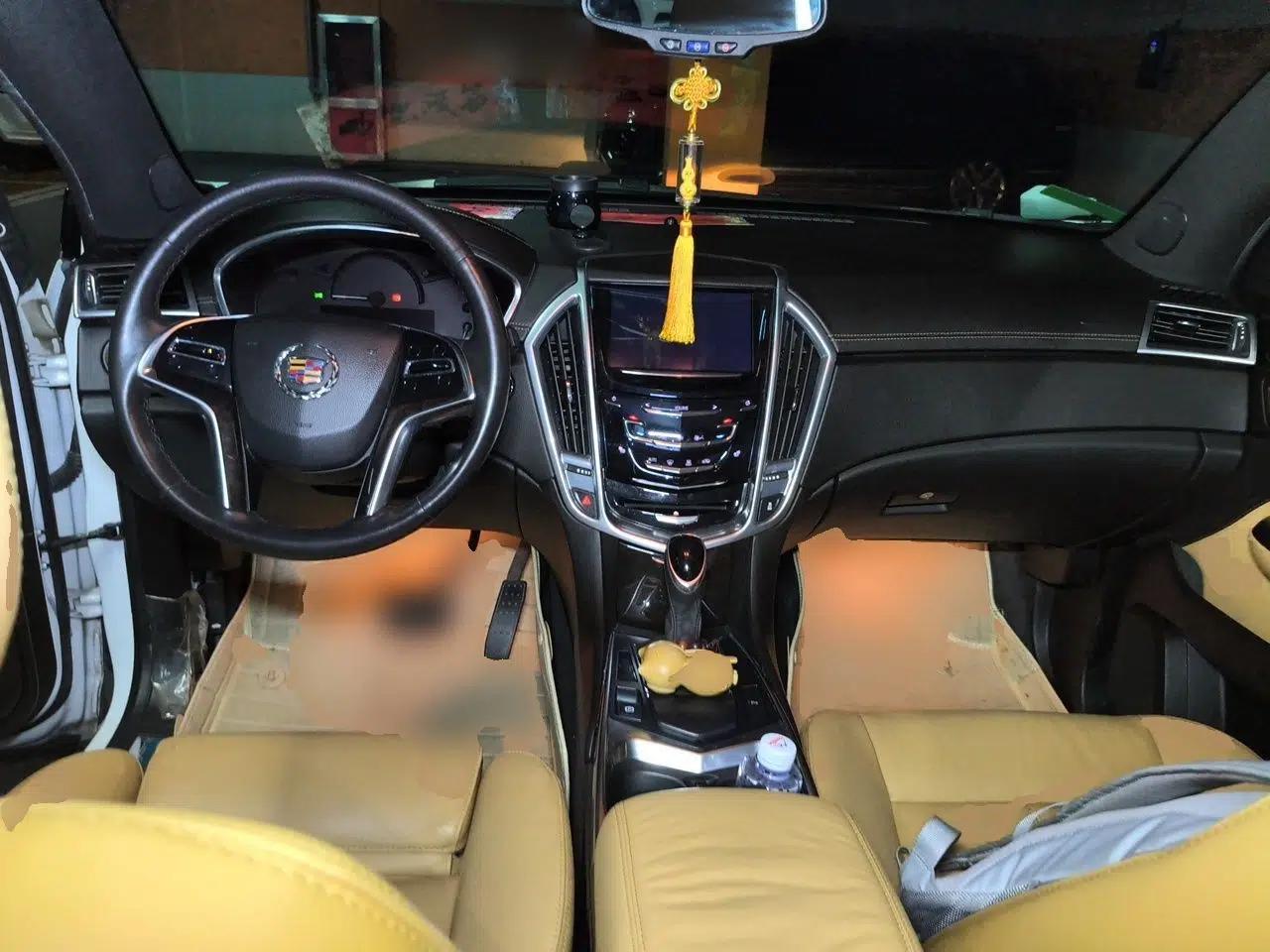 Cadillac SRX 2013 3.0L Elite Model — миниатюра 9