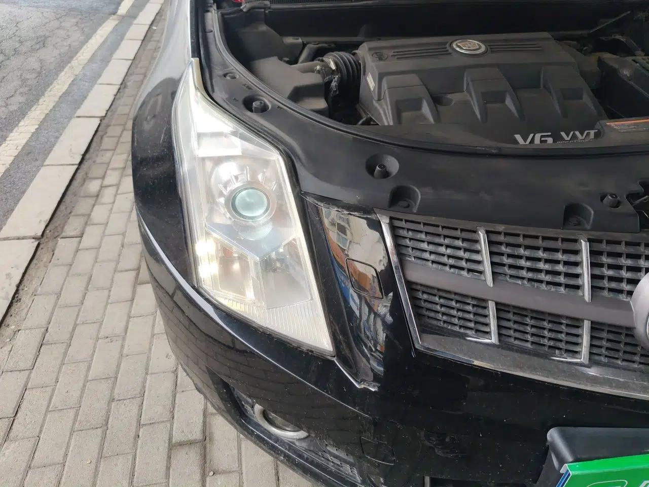Cadillac SRX 2012 3.0L Comfort Model — миниатюра 7