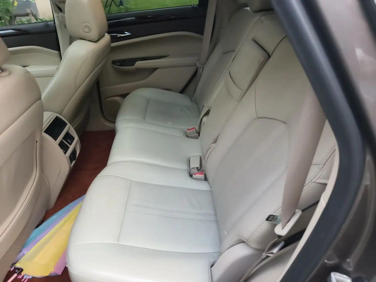 Cadillac SRX 2012 3.0L Leading Model — миниатюра 17
