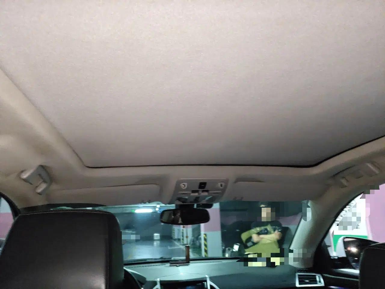 Cadillac SRX 2013 3.0L Elite Model — миниатюра 18