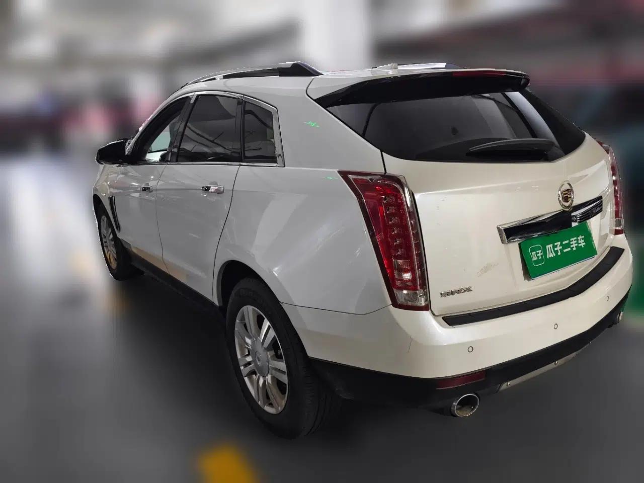 Cadillac SRX 2013 3.0L Elite Model — миниатюра 4