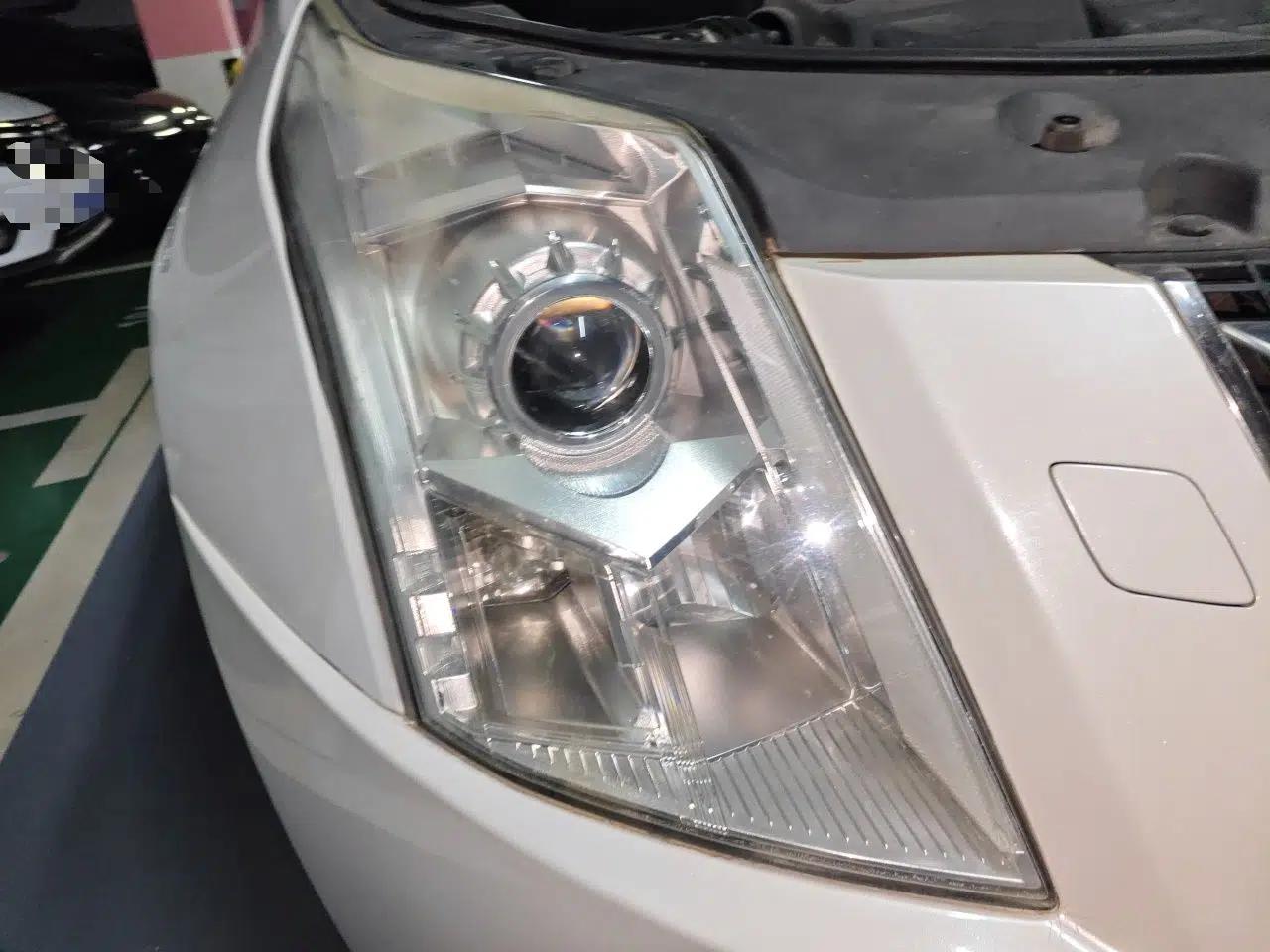 Cadillac SRX 2013 3.0L Elite Model — миниатюра 7