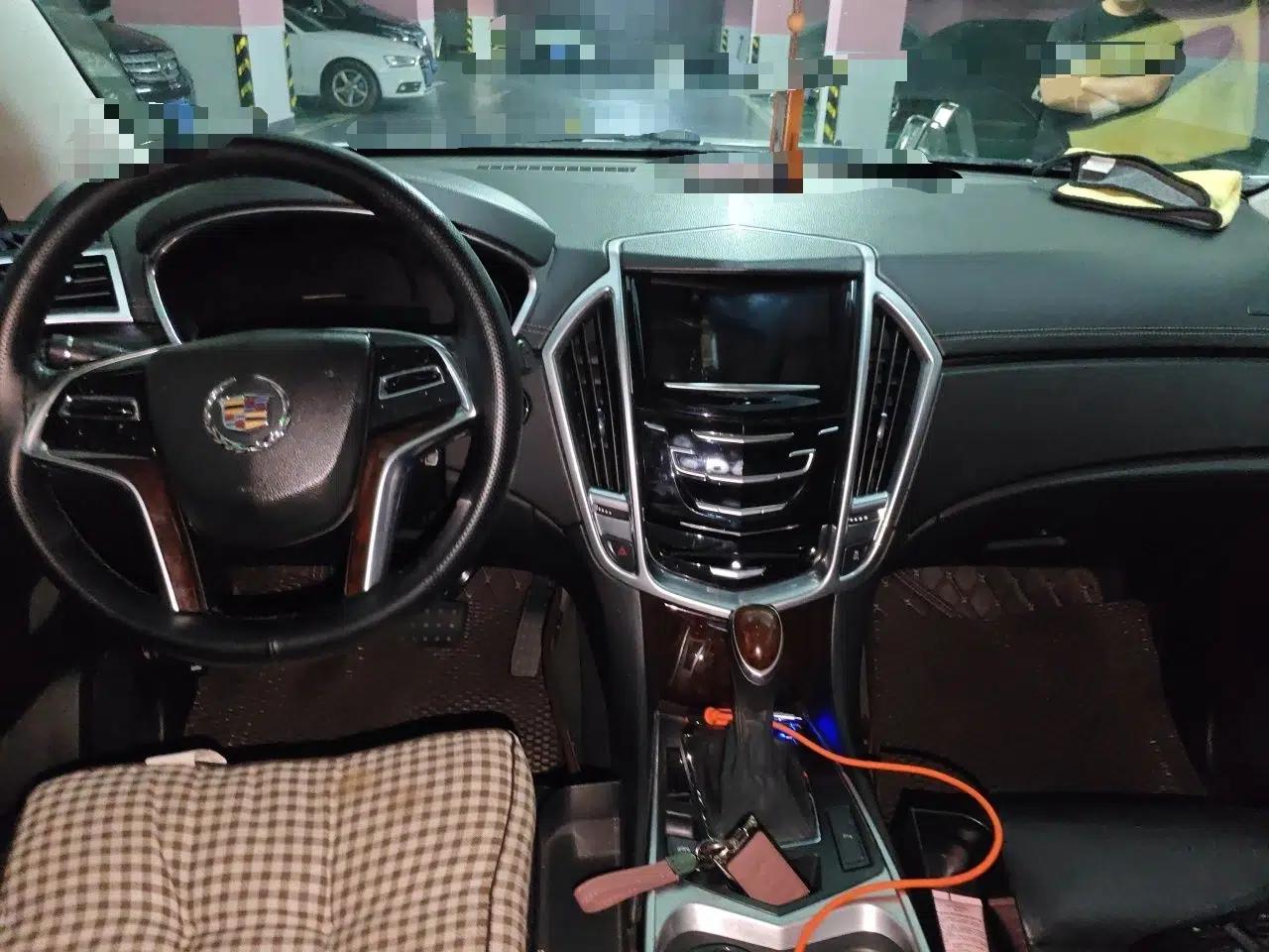 Cadillac SRX 2013 3.0L Elite Model — миниатюра 9