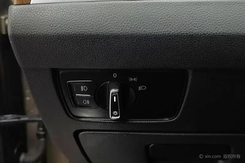 2018 Volkswagen Magotan 330TSI DSG Luxury — миниатюра 16