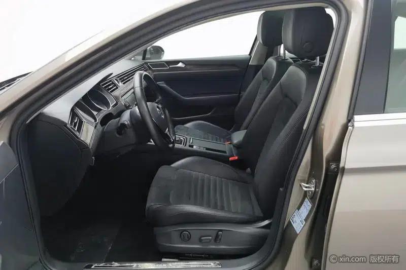 2018 Volkswagen Magotan 330TSI DSG Luxury — миниатюра 17