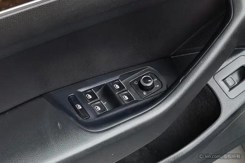 2018 Volkswagen Magotan 330TSI DSG Luxury — миниатюра 23