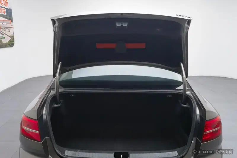2018 Volkswagen Magotan 330TSI DSG Luxury — миниатюра 24