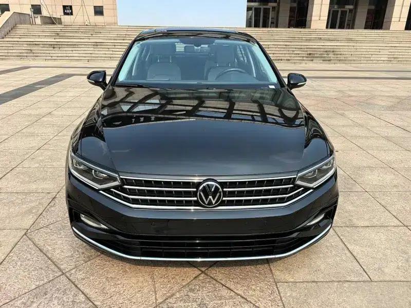 Volkswagen Magotan 2023 2 Millionth Unit Commemorative Edition 330TSI DSG Luxury — миниатюра 2