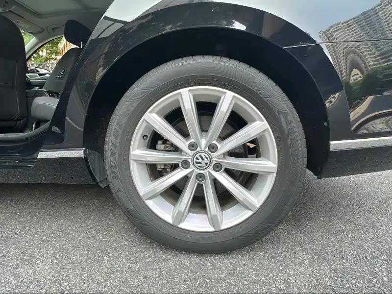 2019 Volkswagen Magotan 330TSI DSG Leading Edition (China VI Emission Standard) — миниатюра 18