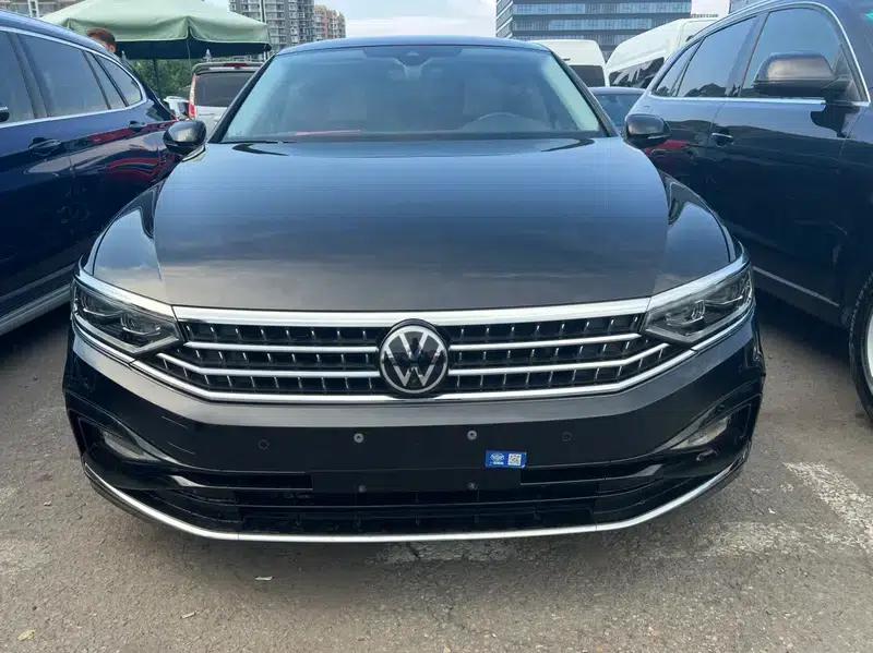 Volkswagen Magotan 2023 2 Millionth Unit Commemorative Edition 380TSI DSG Flagship Model — миниатюра 2