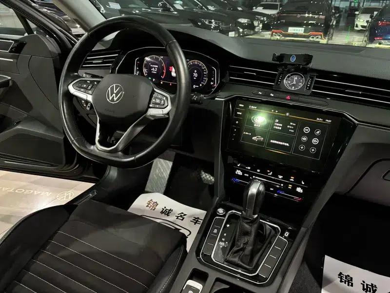 2020 Volkswagen Passat 330TSI DSG Luxury — миниатюра 11