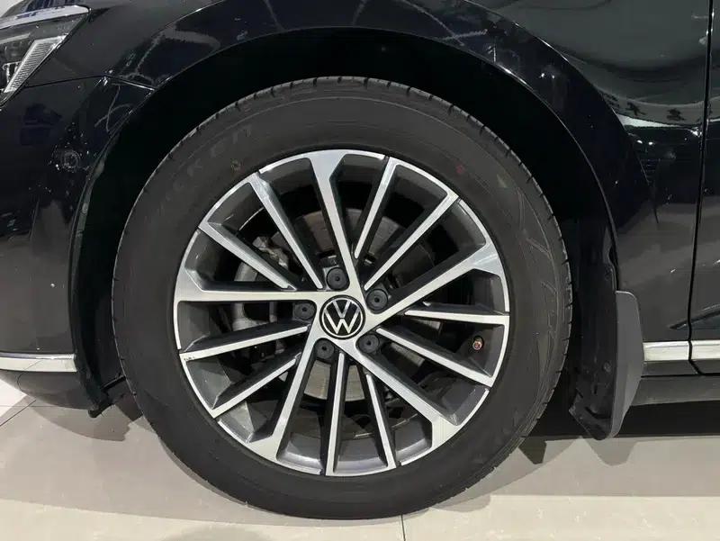2020 Volkswagen Passat 330TSI DSG Luxury — миниатюра 8