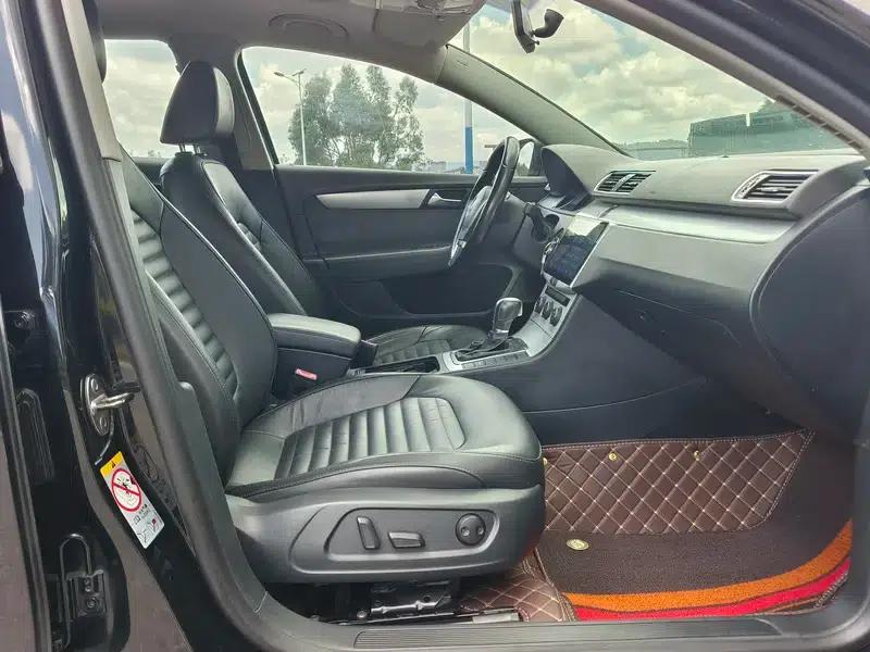 2015 Volkswagen Passat 1.8TSI Leading Edition — миниатюра 17
