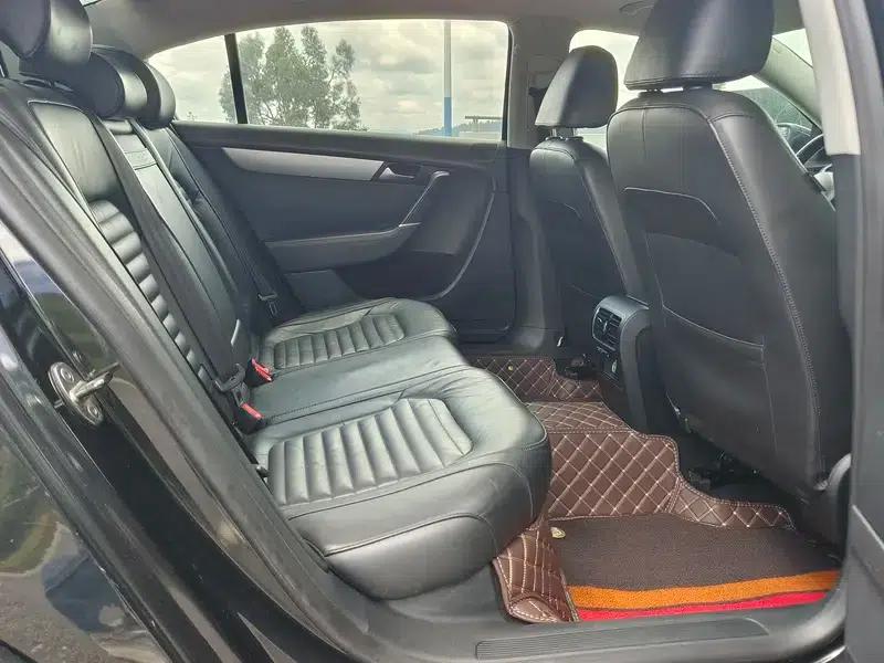 2015 Volkswagen Passat 1.8TSI Leading Edition — миниатюра 19