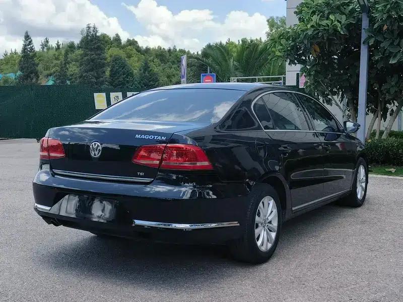 2015 Volkswagen Passat 1.8TSI Leading Edition — миниатюра 6