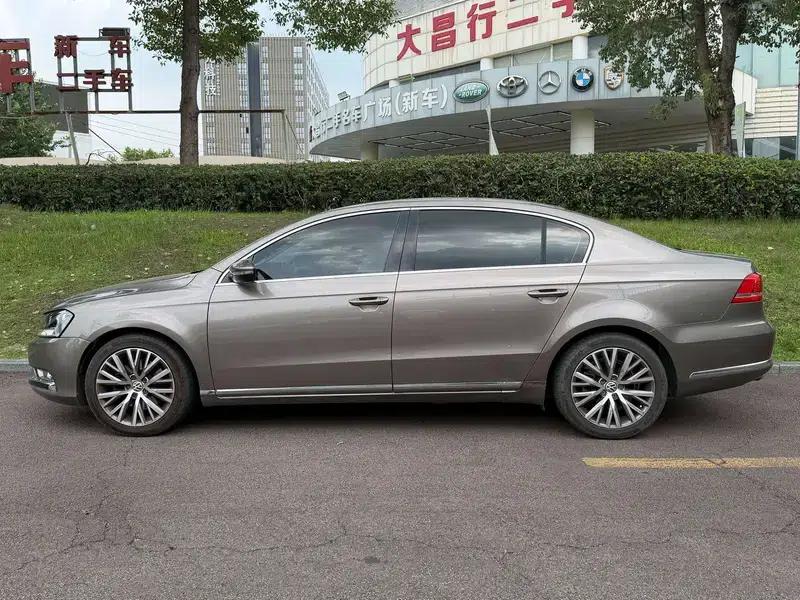 2015 Volkswagen Passat 1.8TSI Leading Edition — миниатюра 3