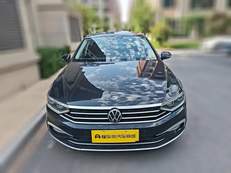 2020 Volkswagen Passat 330TSI DSG Luxury — миниатюра 2