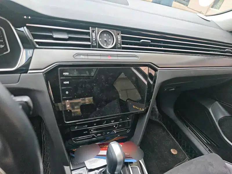 2020 Volkswagen Passat 330TSI DSG Luxury — миниатюра 12