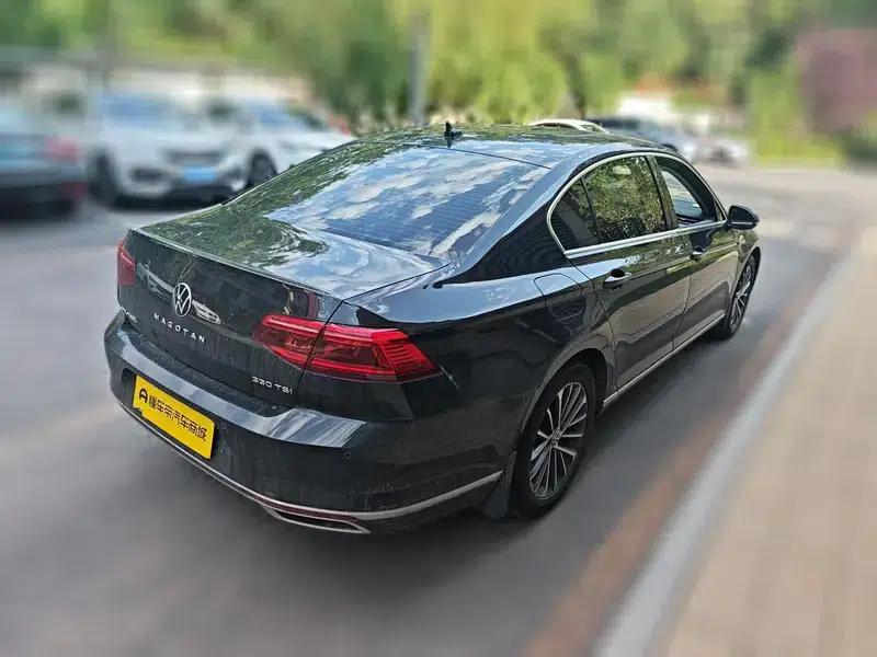 2020 Volkswagen Passat 330TSI DSG Luxury — миниатюра 4