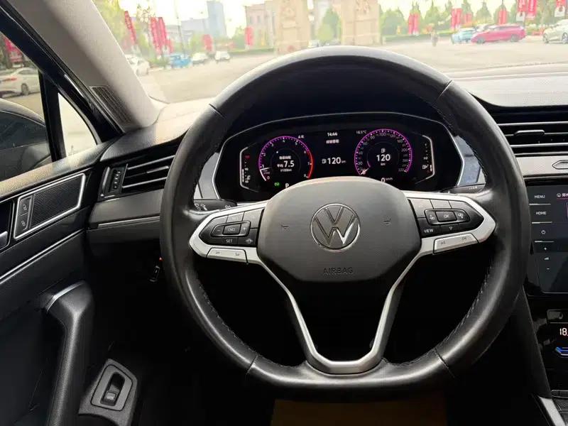 Volkswagen Passat 2021 330TSI DSG 30th Anniversary Edition — миниатюра 12