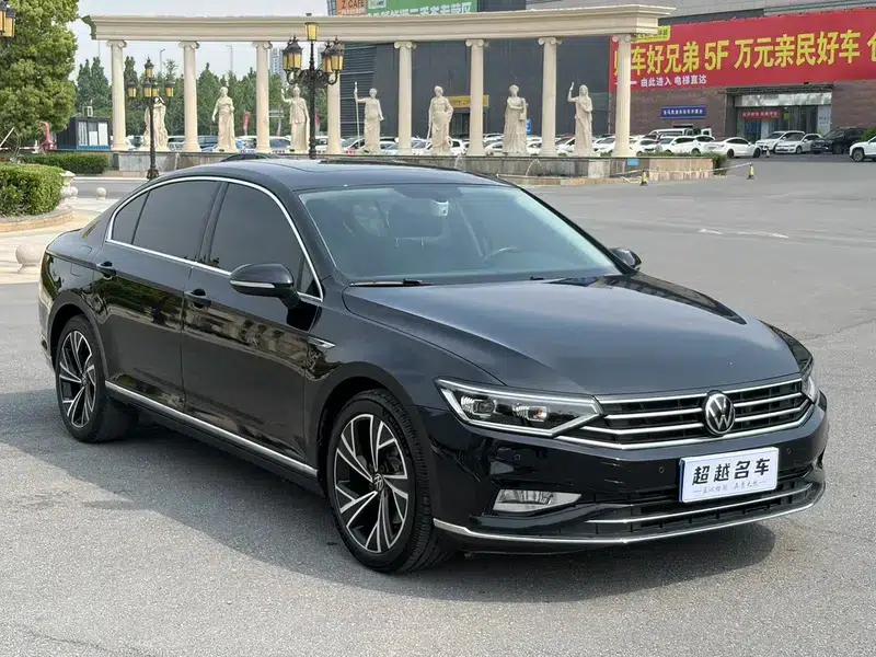 Volkswagen Passat 2021 330TSI DSG 30th Anniversary Edition — миниатюра 3