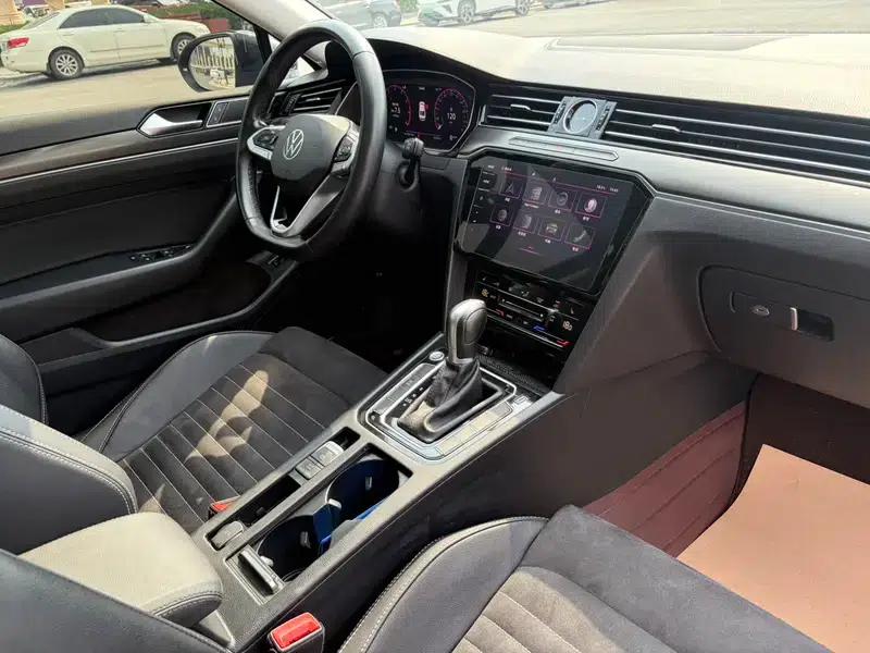 Volkswagen Passat 2021 330TSI DSG 30th Anniversary Edition — миниатюра 9