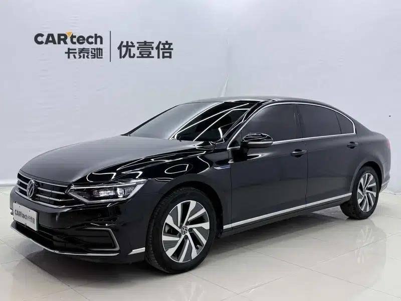 2022 Volkswagen Magotan PHEV Luxury Edition — миниатюра 1