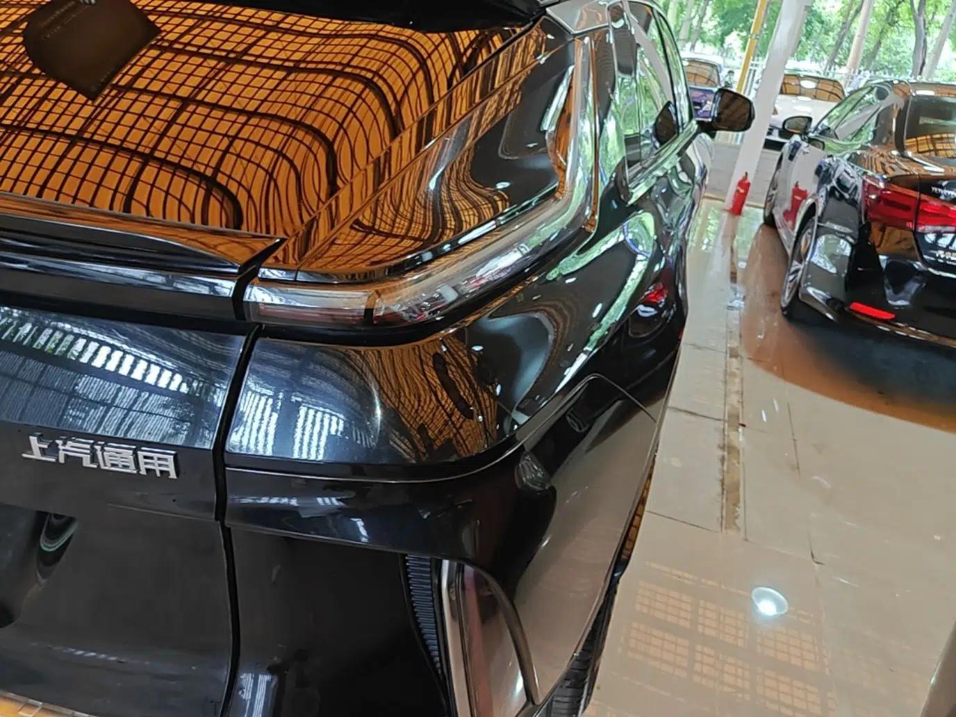 Cadillac LYRIQ 2022 Rear-Drive Long-Range Luxury Edition — миниатюра 9