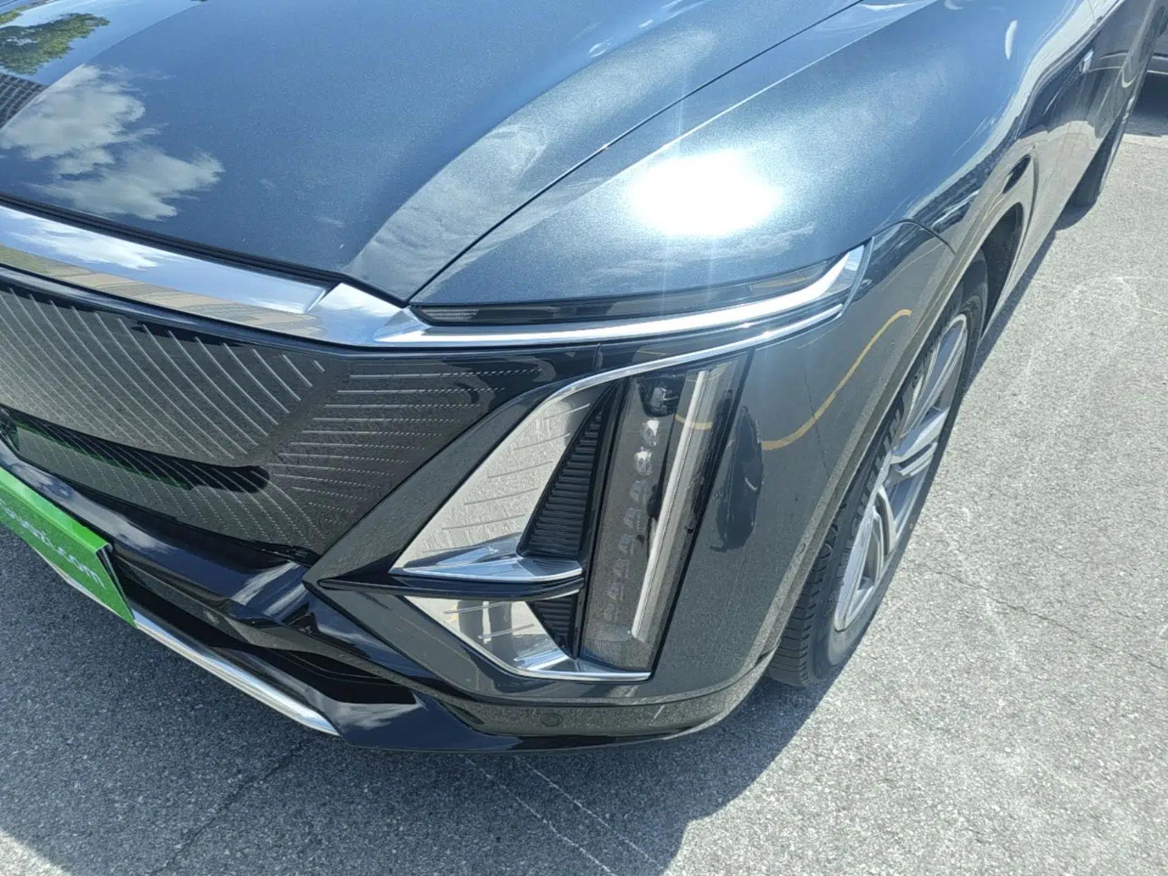 Cadillac LYRIQ 2022 Rear-Drive Long-Range Luxury Edition — миниатюра 8