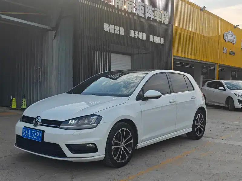 2017 Golf 280TSI Automatic R-Line Millionth Unit Edition — миниатюра 1