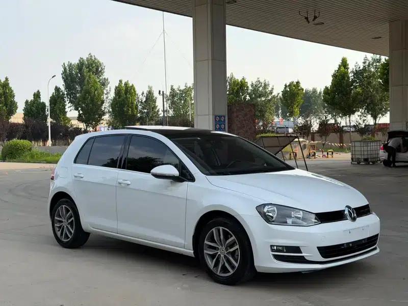 2016 Golf 230TSI Automatic Luxury — миниатюра 3