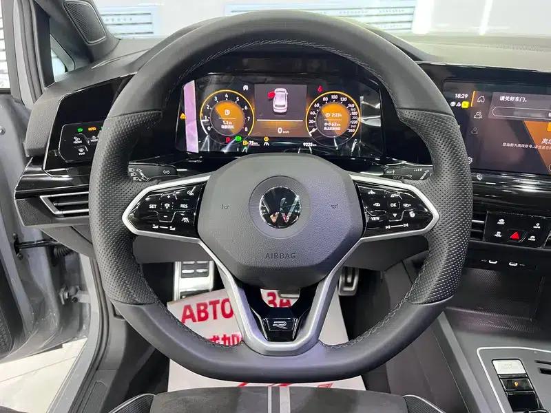 2023 Golf 280TSI DSG R-Line — миниатюра 16