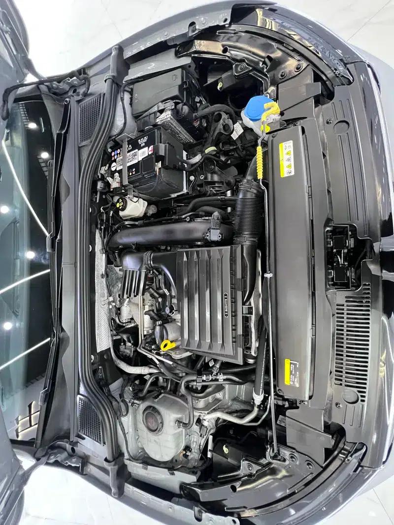 2023 Golf 280TSI DSG R-Line — миниатюра 7
