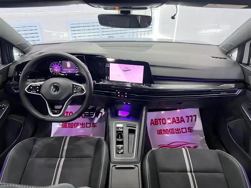 2023 Golf 280TSI DSG R-Line Lite — миниатюра 13
