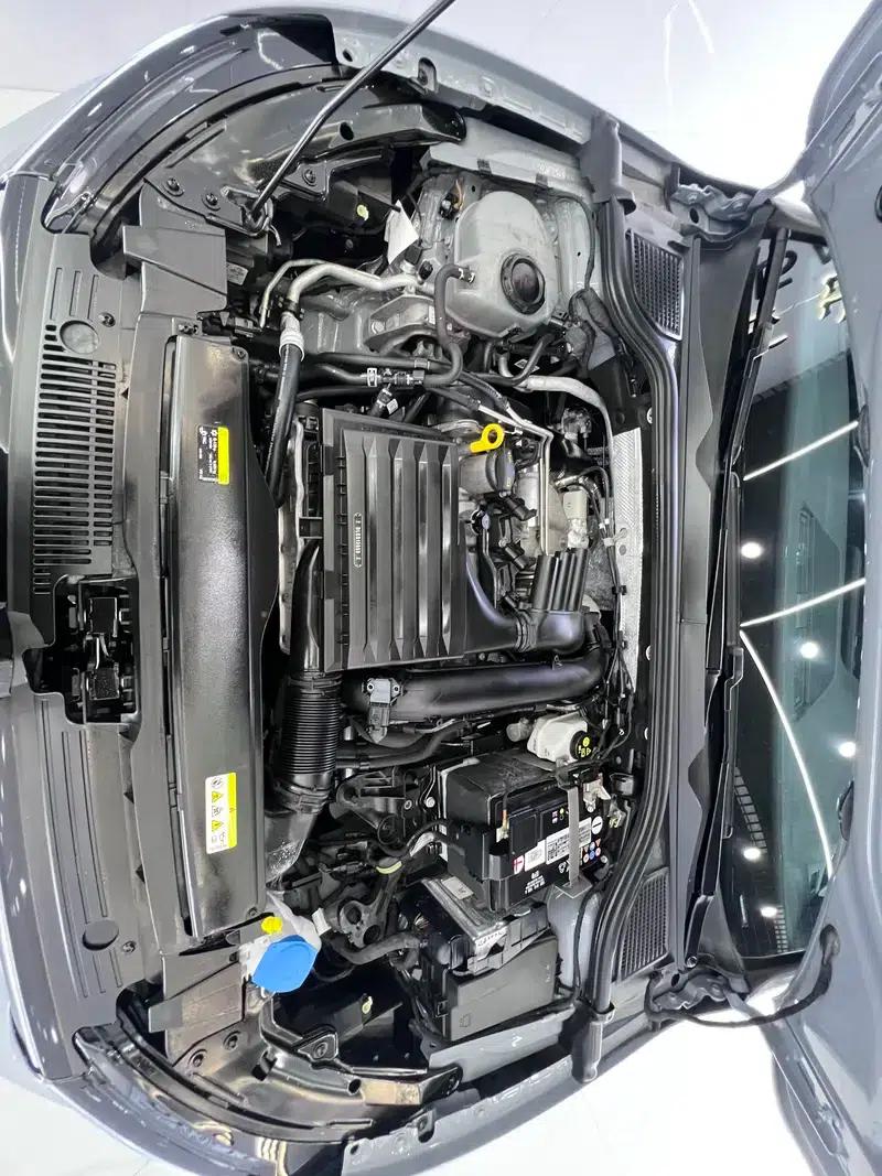 2023 Golf 280TSI DSG R-Line Lite — миниатюра 8