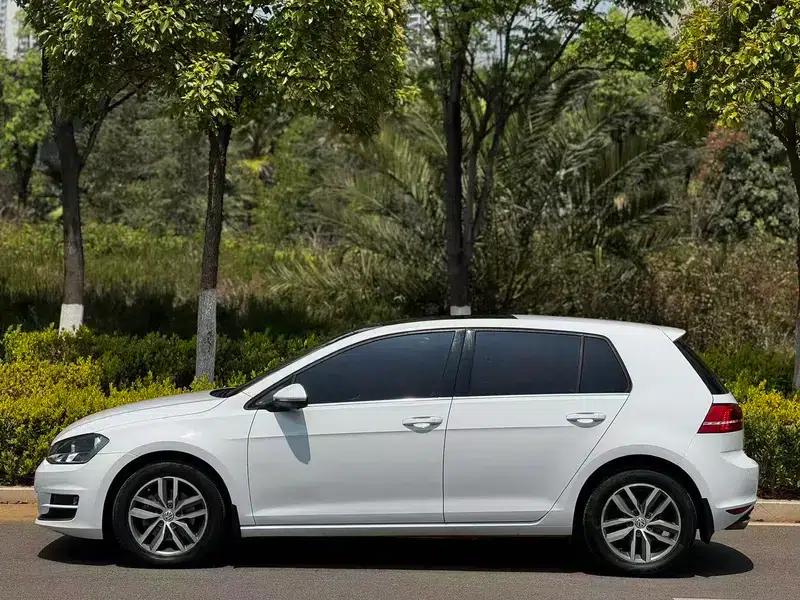 2016 Golf 230TSI Automatic Comfort — миниатюра 4